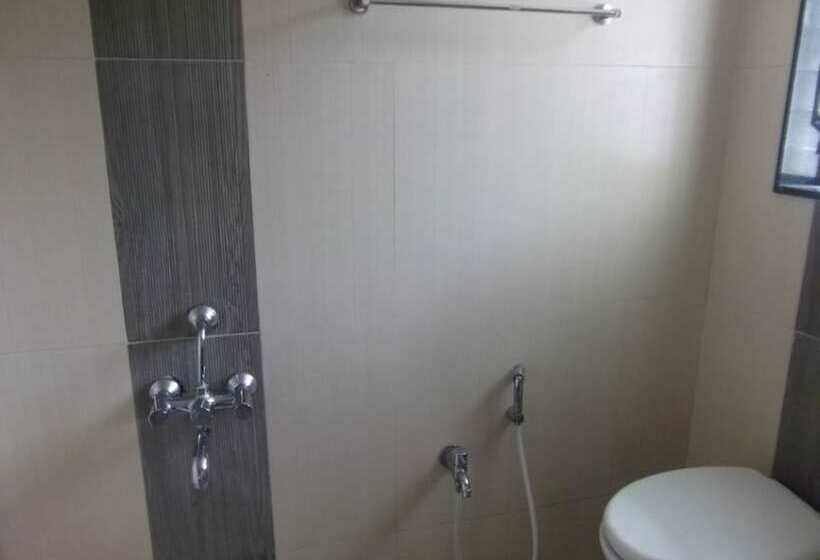Suite, Bhola