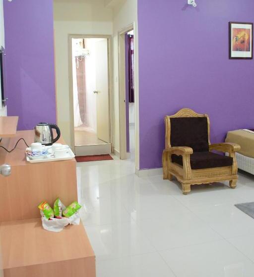 Suite Familiar, Bodh Vilas