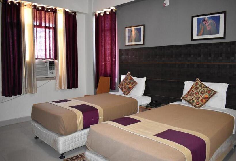 Suite Familiar, Bodh Vilas