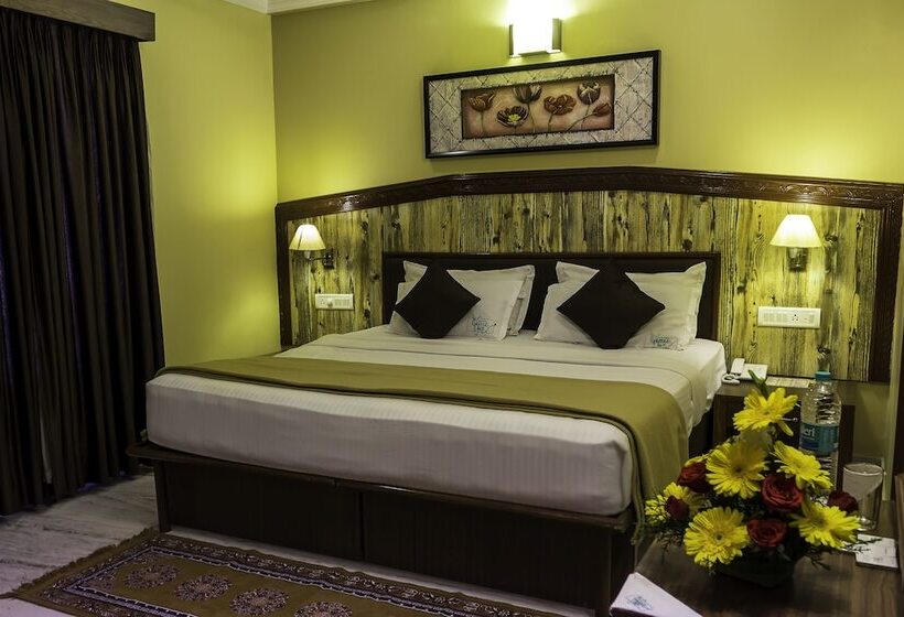 Suite, Chennai Gate