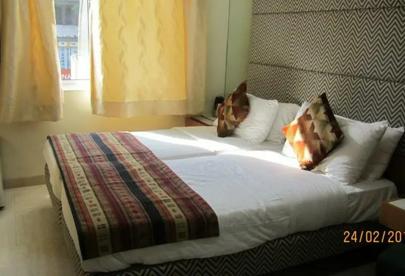 Quarto deluxe, Empire