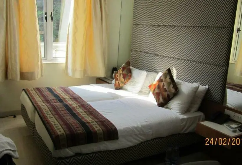 Quarto deluxe, Empire
