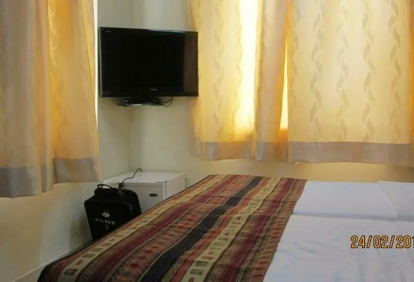 Quarto deluxe, Empire