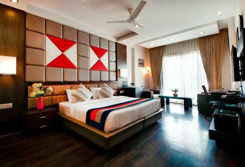 Deluxe Suite, Golf View Suites