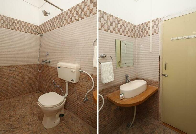 Chambre Deluxe, Heera Court