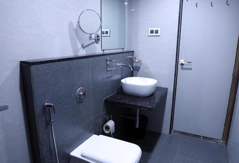 חדר דלוקס, Jawahar