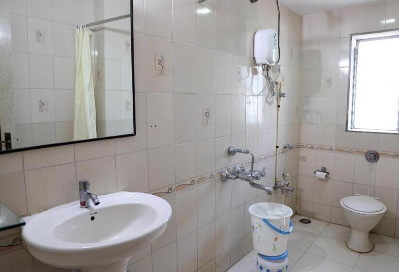 חדר דלוקס, Jawahar