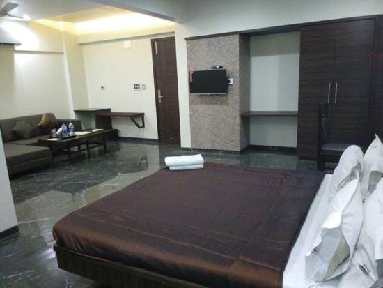 סוויטה משפחתית, Jawahar