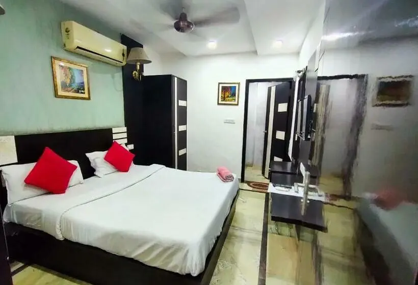 スタンダードルーム, Laxman Resort By The Golden Taj Group &hotels