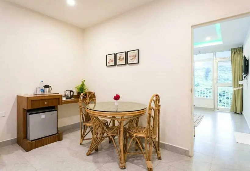 Suite, Monsoon Grande
