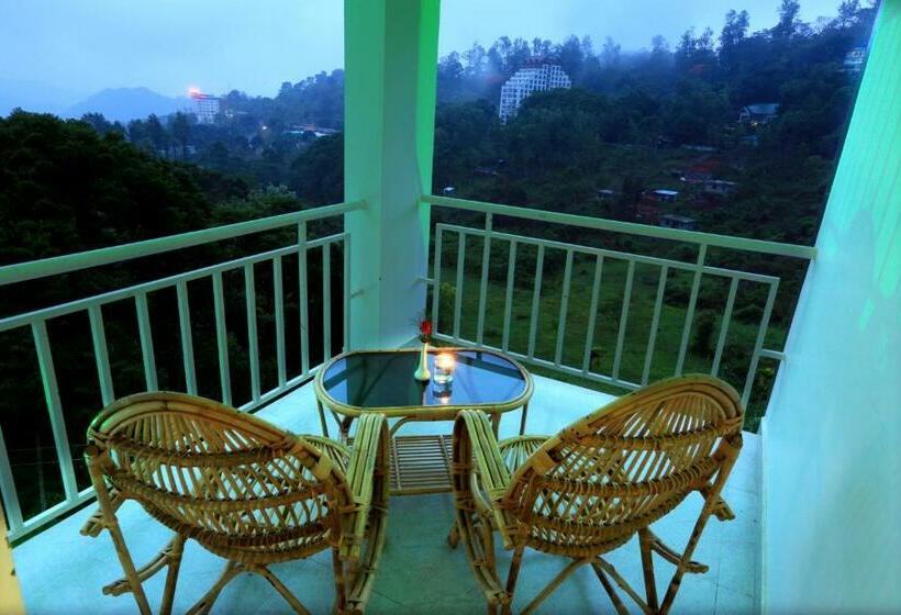 デラックスルーム, Monsoon Grande