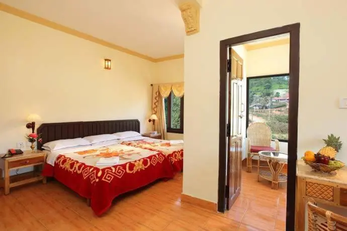 Suite Familiare, Poopada