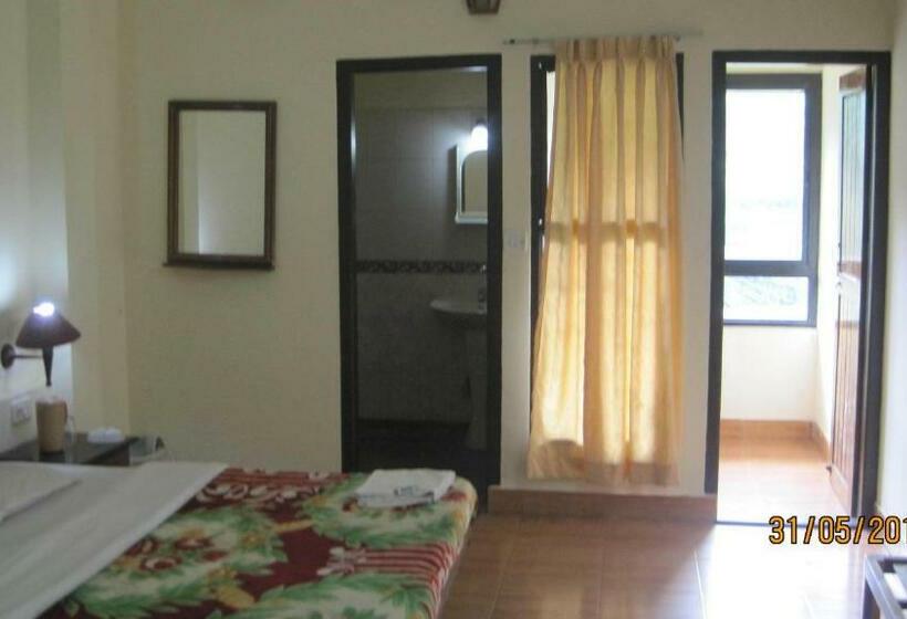 غرفة ديلوكس عائلية, Poopada