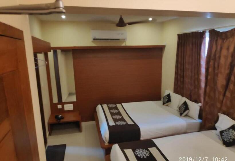 四人标准间, The Grand Inn Mysore