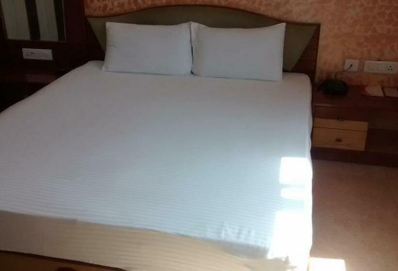 Номер Deluxe, Wingston A Treehouse Hotel, Mathura