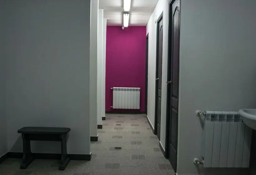 تختخواب در اتاق مشترک, Olé Backpackers Hostel