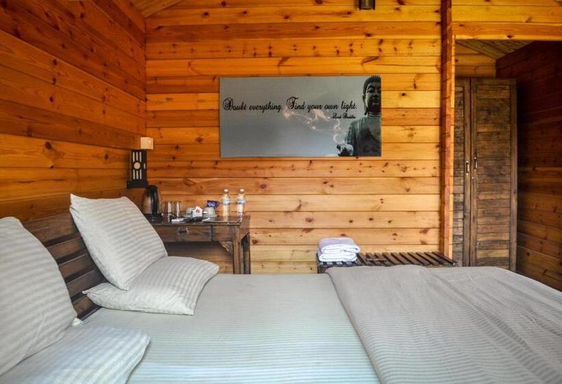 带海景的豪华间, Lotus Sutra