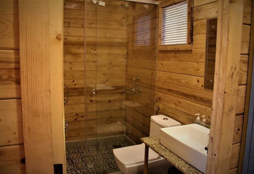 1间卧室的房子, Lotus Sutra