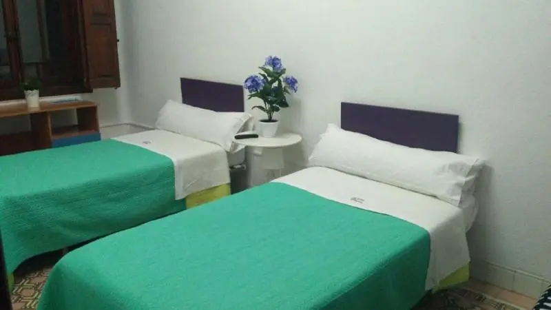 اتاق استاندارد با سرویس بهداشتی مشترک, The Cathedral Hostel