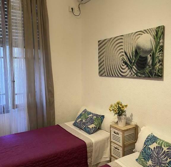 غرفة قياسية حمام مشترك, The Cathedral Hostel