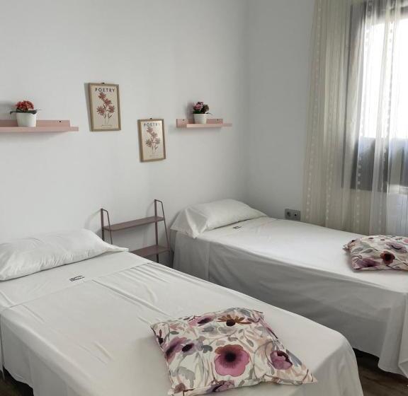 غرفة قياسية حمام مشترك, The Cathedral Hostel