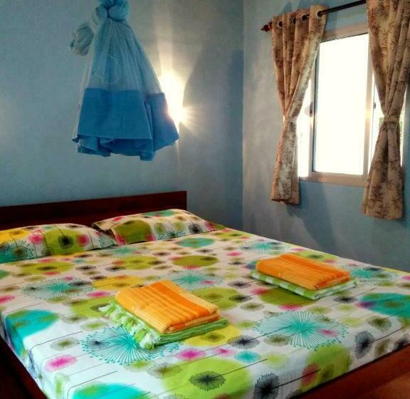 스탠다드 방갈로, Avalon Inn