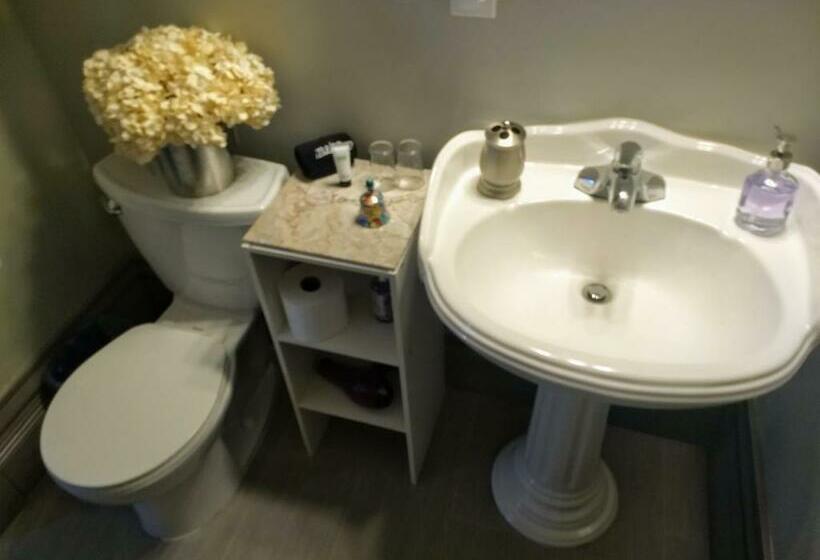 标准间, Stone Gables Inn