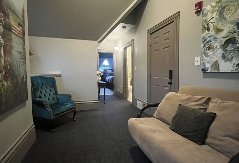 标准间, Stone Gables Inn