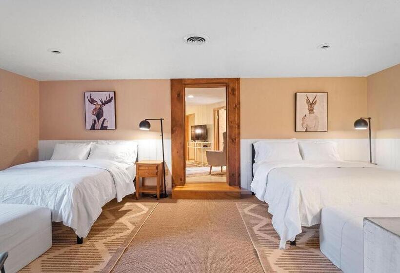 带露台的套间, Black Forest Inn Bed & Breakfast