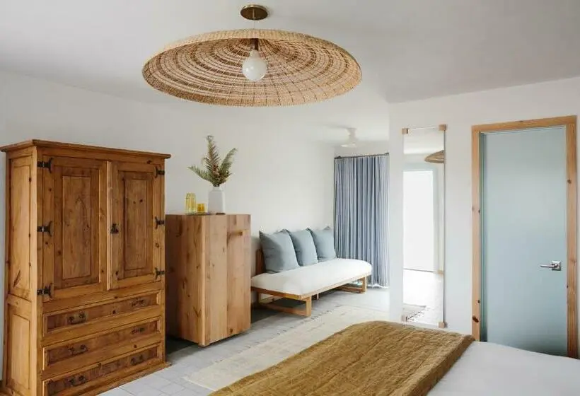 Deluxe-huone King-vuode, Daunts Albatross Motel