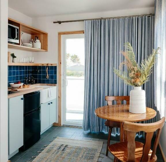 غرفة ديلوكس, Daunts Albatross Motel