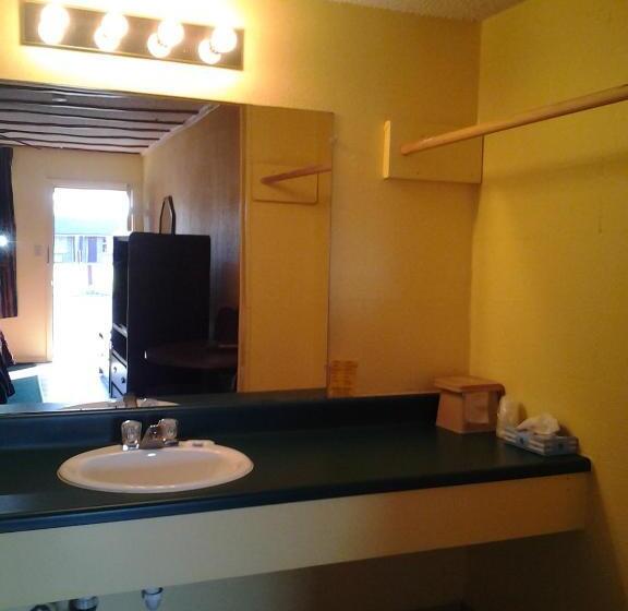 Номер Стандарт, Holiday Motel