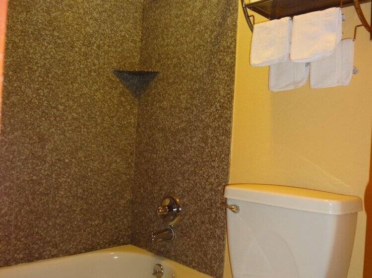 חדר סטנדרט שתי מיטות זוגיות, Antlers Inn Goliad