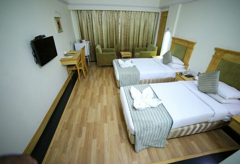 Номер бизнес-класса, Marg Krishnaaya