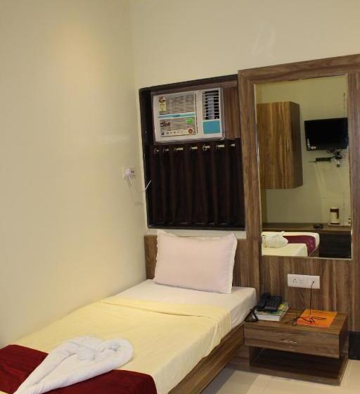 اتاق لوکس یک تخته, Meera