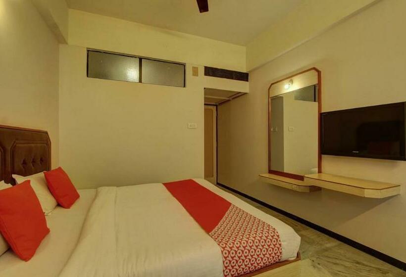 اتاق لوکس, Padmam