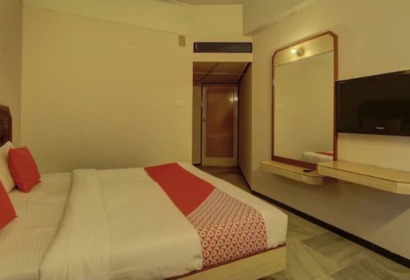 اتاق لوکس, Padmam