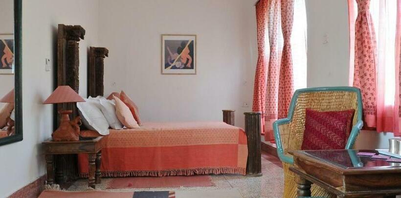 اتاق لوکس, Savista Retreat