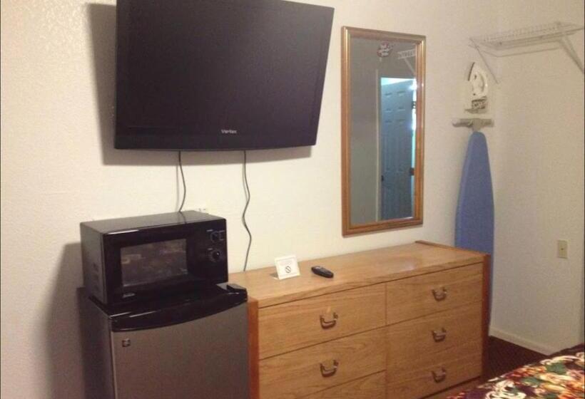 带2个双人床的标准工作室, Hamilton Inn