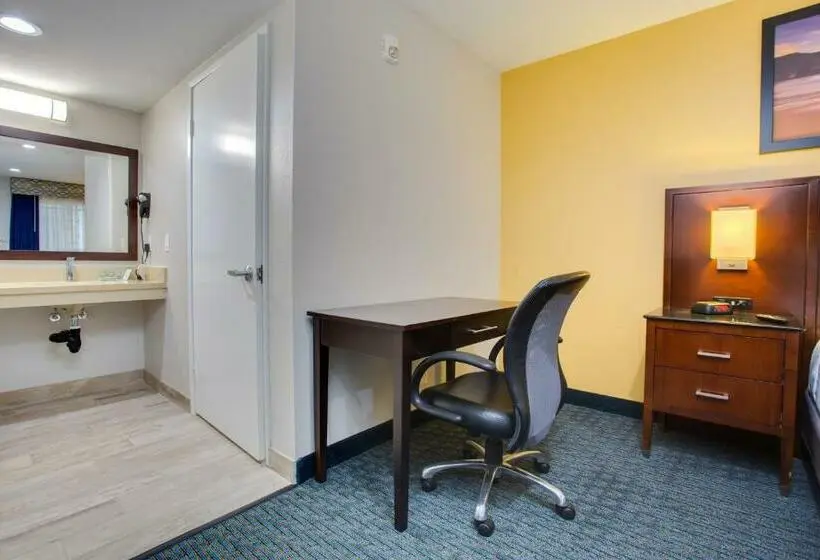 Standard-invahuone, Quality Inn