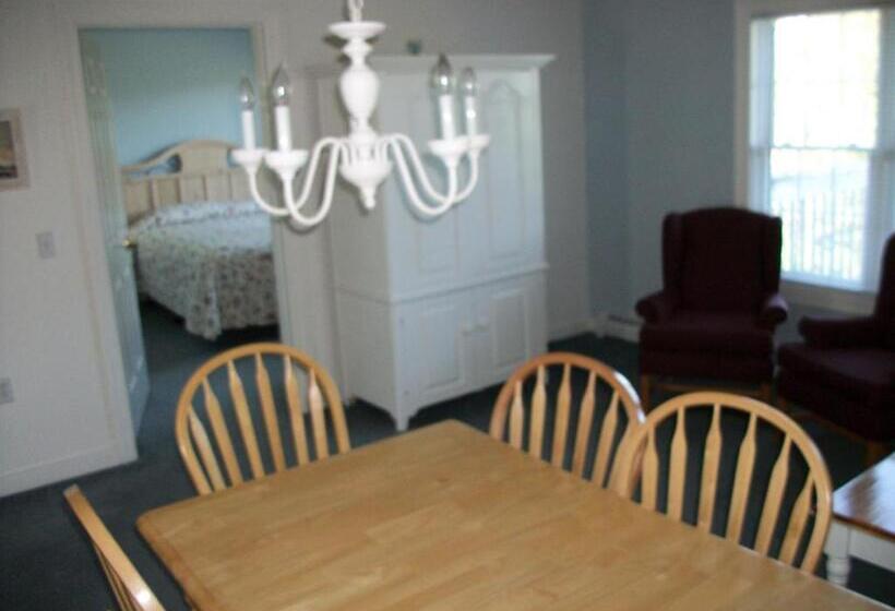 شقة غرفة واحدة, Harbor Ridge