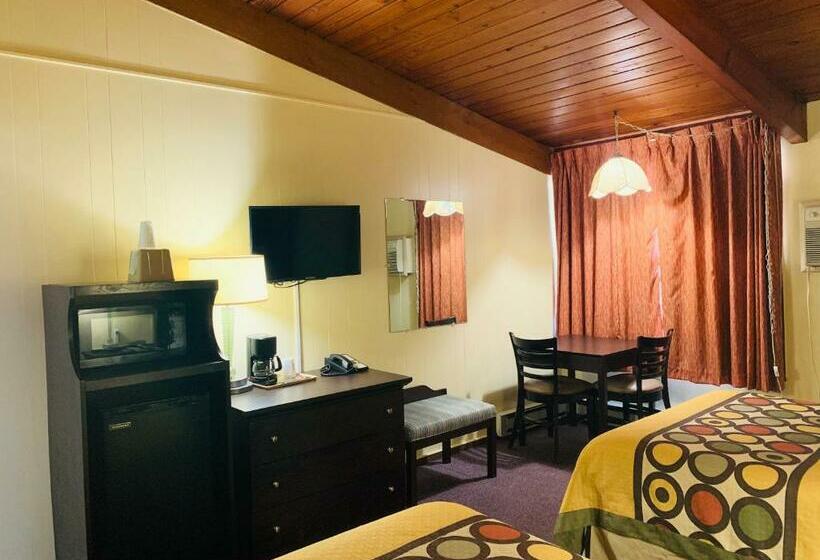 Номер Стандарт, The Crossroads Motel