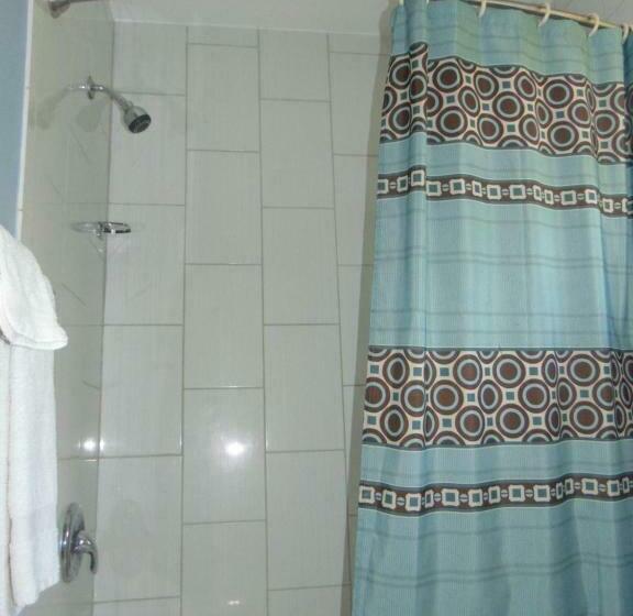 غرفة قياسية, Westbrook Motel