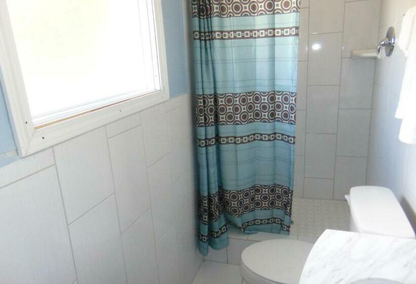 غرفة قياسية, Westbrook Motel