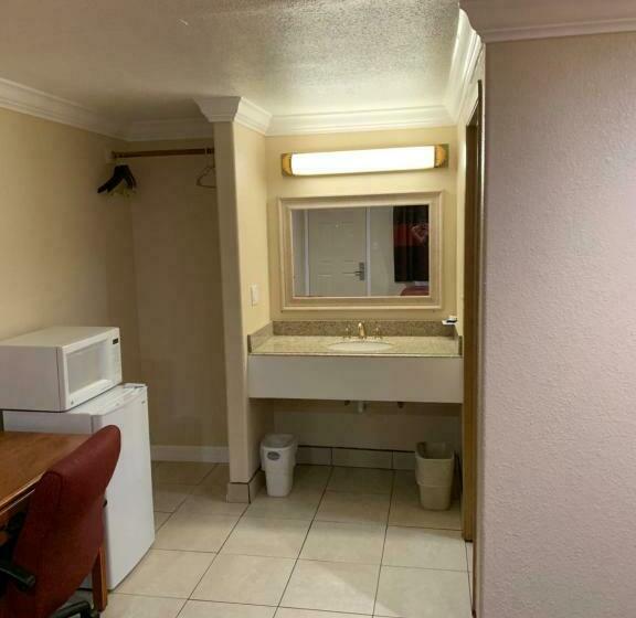 غرفة قياسية, A1 Budget Motel