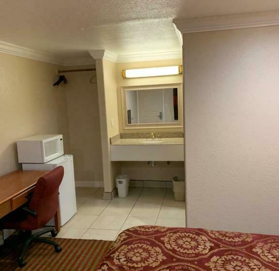 غرفة قياسية, A1 Budget Motel