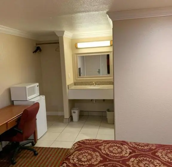 キングサイズベッドのスタンダードルーム, A1 Budget Motel