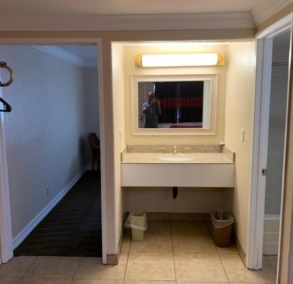 Номер Стандарт, A1 Budget Motel