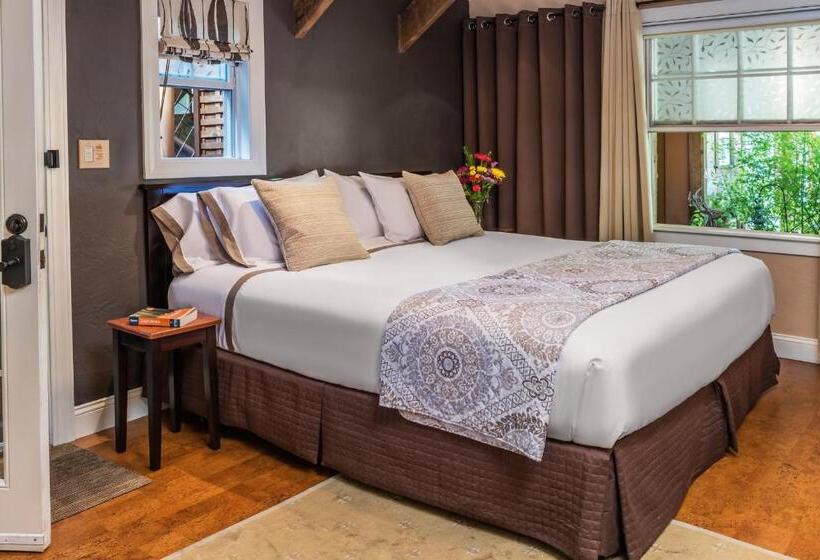 غرفة ديلوكس سرير كينج, Eden Vale Inn