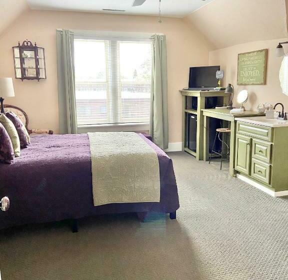 Номер Стандарт, The Panguitch House